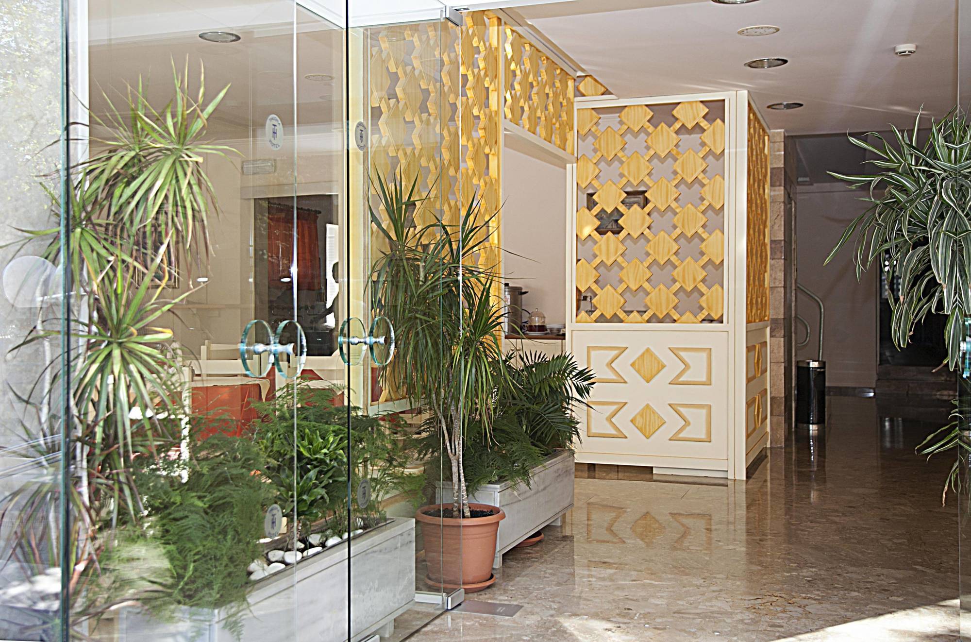 Theonia Hotel Кос Екстериор снимка
