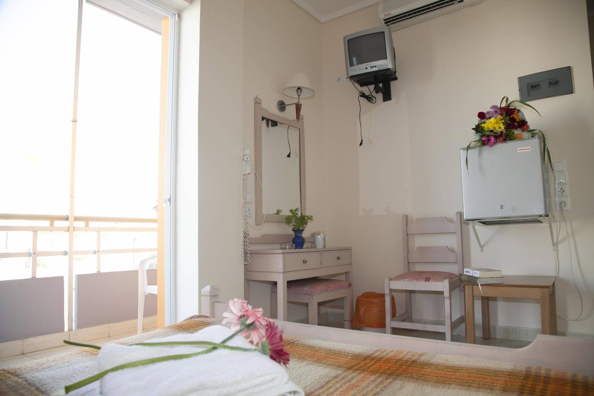 Theonia Hotel Кос Екстериор снимка